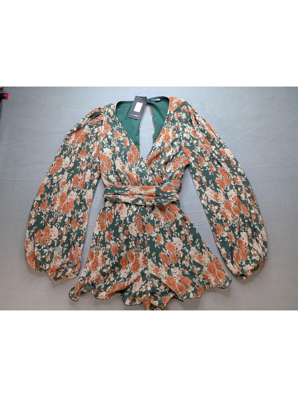 Fashion Nova Romper Womens XS Green Floral Long Sleeve Belted V Neck Crepe
